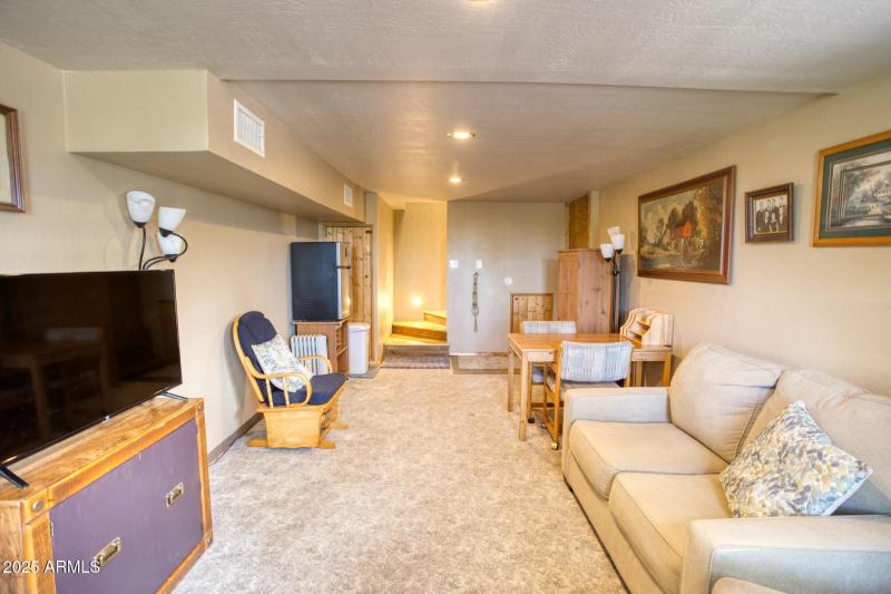 2611 ELLSWORTH AVE, Show Low, AZ