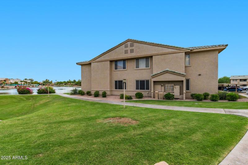 31 - Desert Foothills