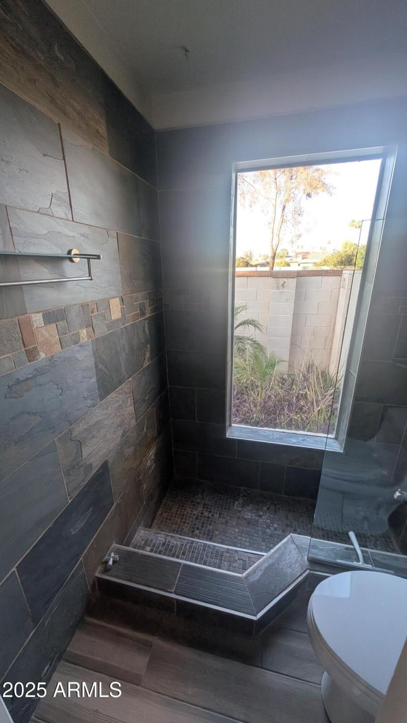 24) 59263-6864bd4bad1a6