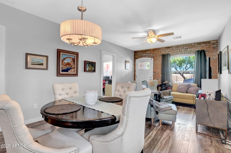 5-web-or-mls-1229 E Moreland St-5