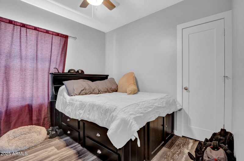 10-web-or-mls-1229 E Moreland St-10