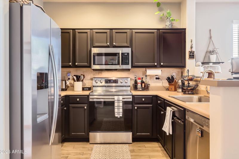 17-6816 S 70th Avenue - MLS Sized - 011