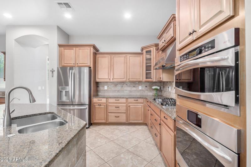 Kitchen - Cooking w/Gas