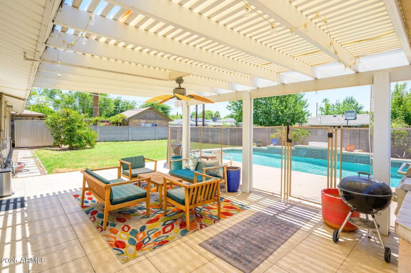 18-web-or-mls-Edgemont-25