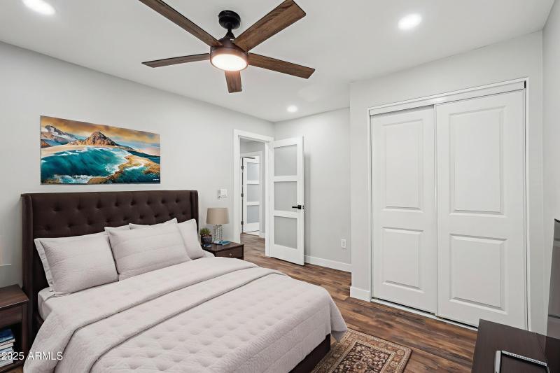 45-web-or-mls-N-48th-Pl-037 - Bedroom -