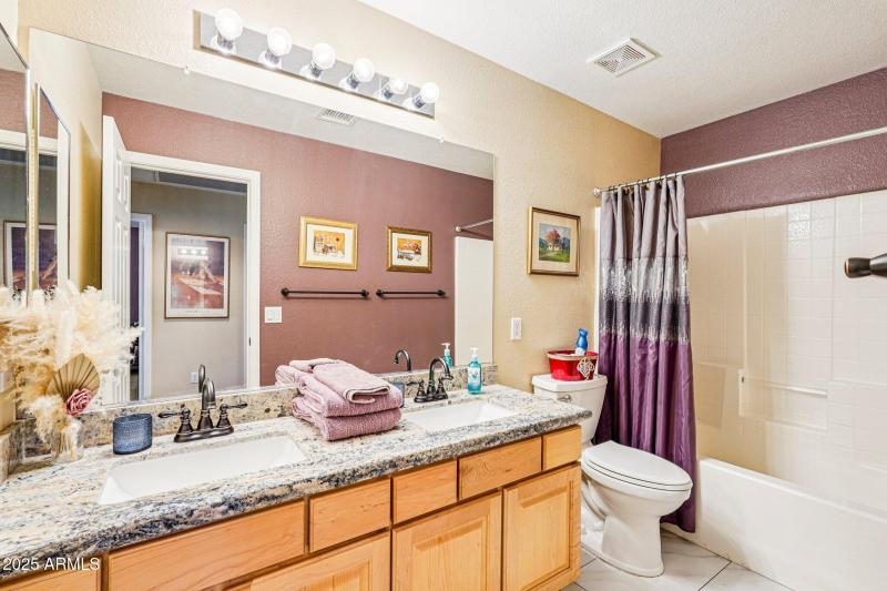 29-web-or-mls-N 85th Dr-S0907-029