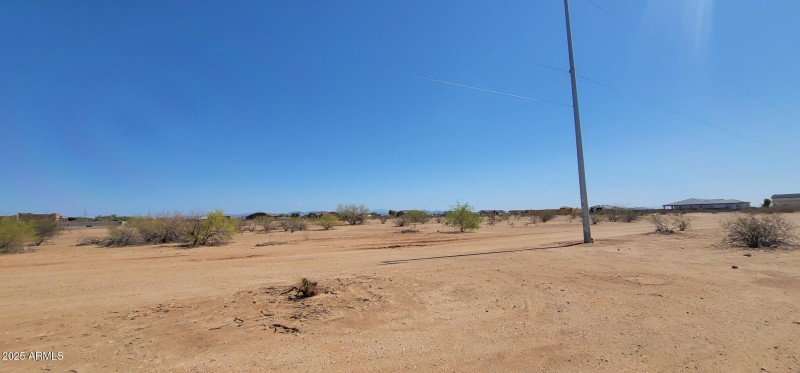 Top of parcels . Jomax unpaved portion