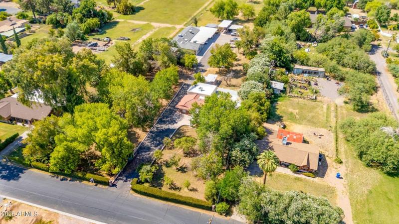 3026 E Backus-Drone-3