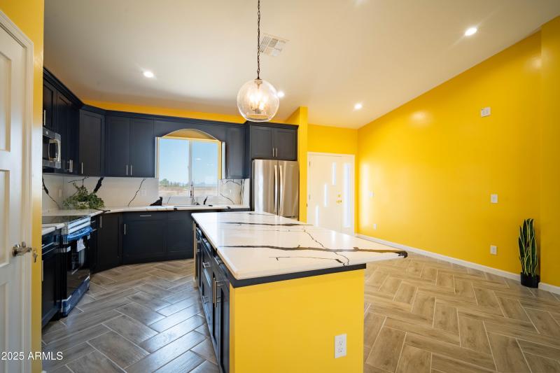 35684 W Chipman Rd -15