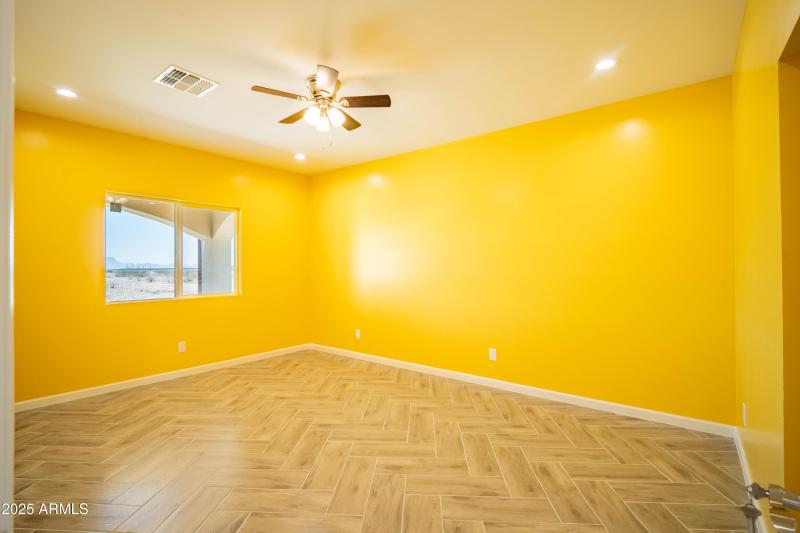 35684 W Chipman Rd -18