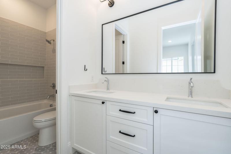 52-web-or-mls-77th-44