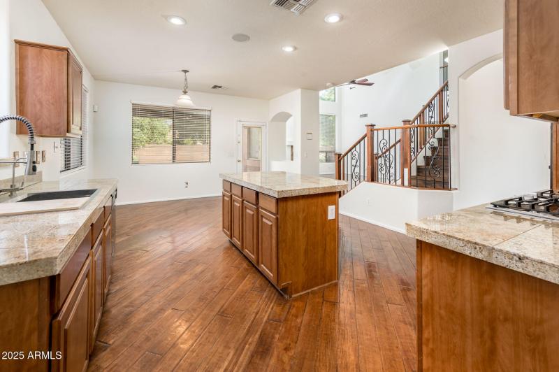 16218 W Gibson St - MLS-21