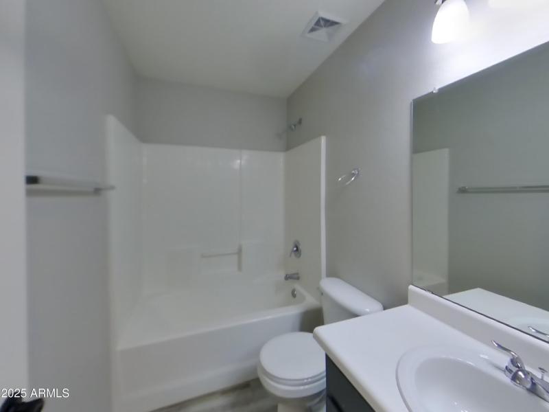 16_pc_4iDN3uXBha_yaDEHWFMr7_layout_0