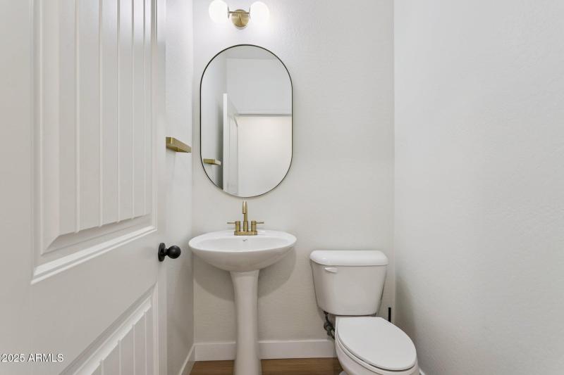 17-web-or-mls-2730-e-ellis-st