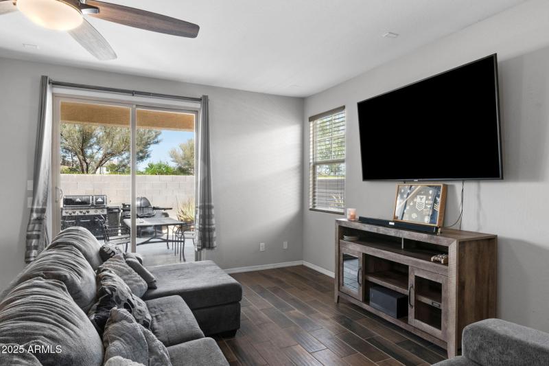 008___2741 S 85th Way