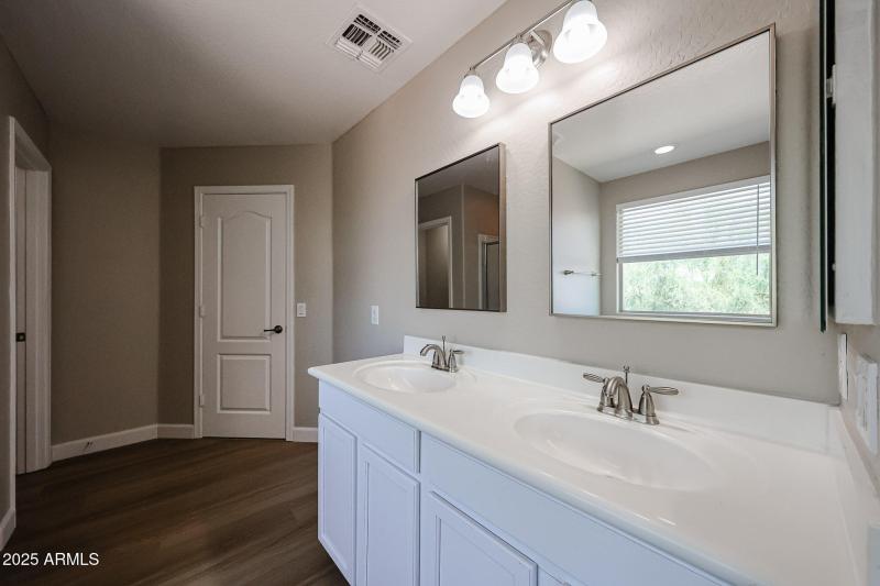 Beautiful Master Bath