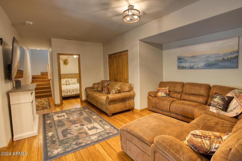 Sierra Pines Show Low for Sale 928528808