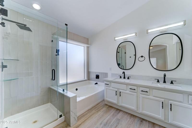 289 E MESQUITE STREET-16