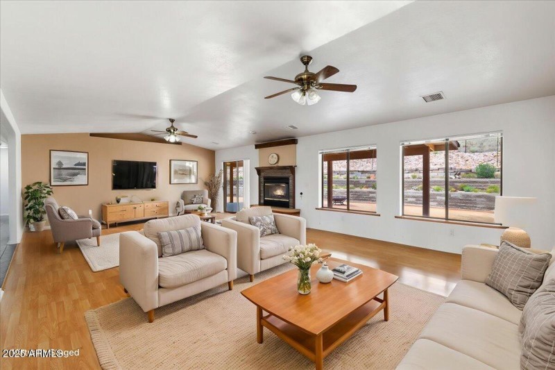 03-Virtually Staged Photo-2