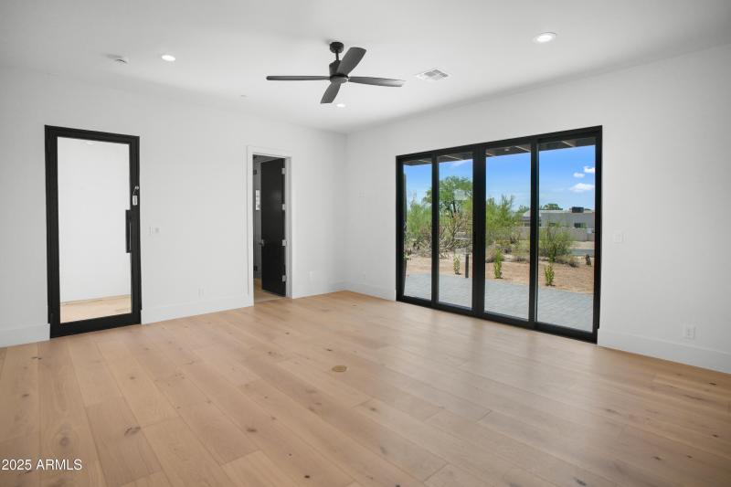 Guest Quarters with Private Entrance