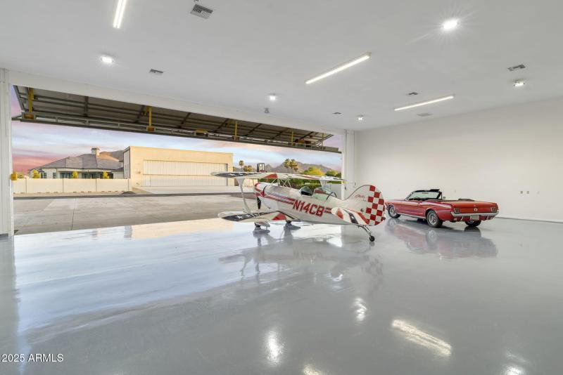 ample car plane storage