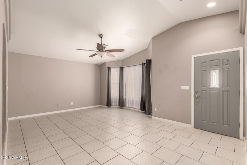 08 - Devonshire 10032