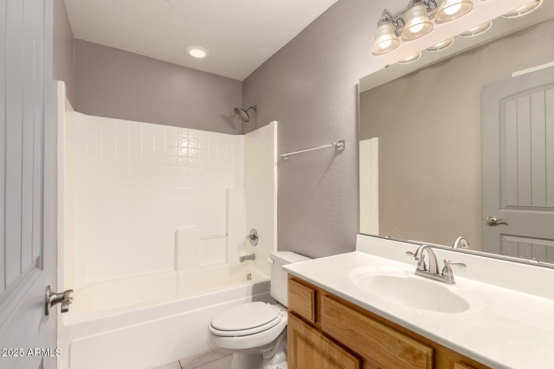 21 - Devonshire 10032