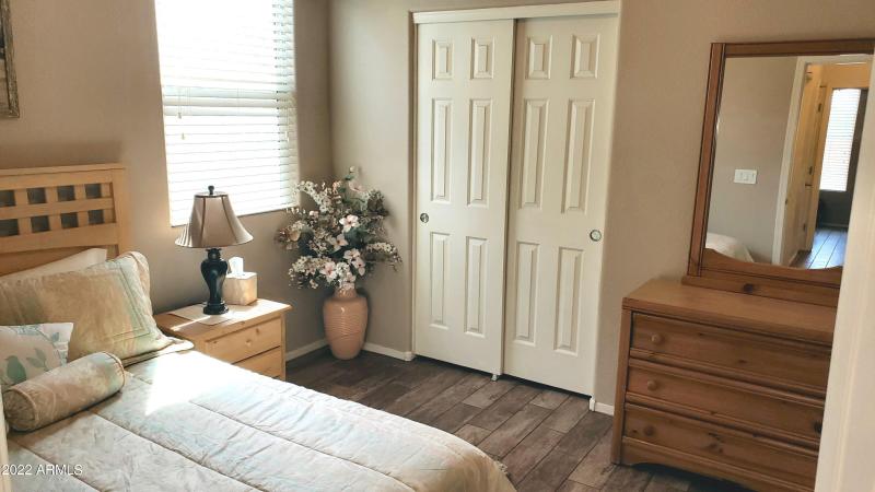 Half Moon Guest Bed 2