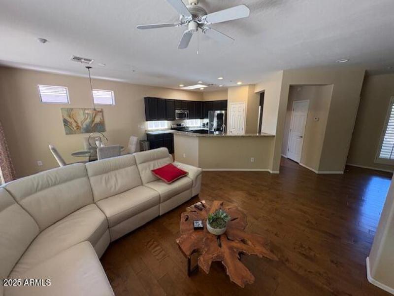 9) 59857-686d79e6d8da0