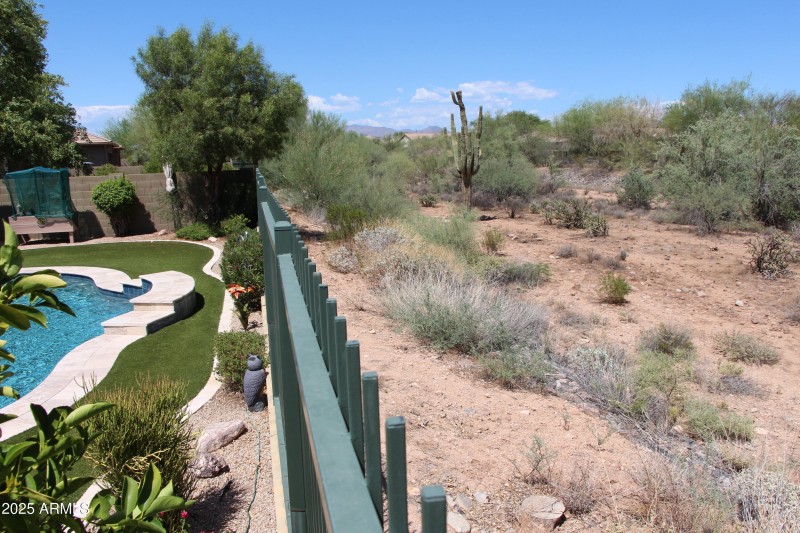 No Neighbors Directly Behind