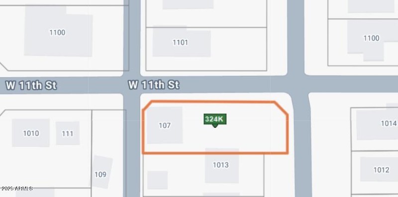 ENTIRE CORNER LOT apart of land (9,775 S