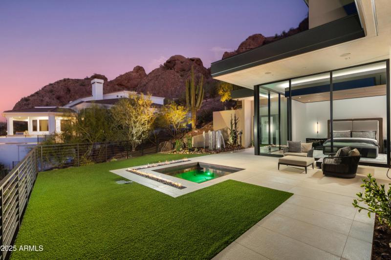 PRIMARY PATIO & JACUZZI