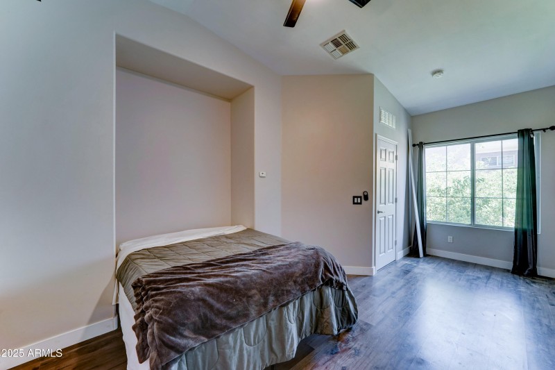 North-Phoenix-Epic-Townhome-21