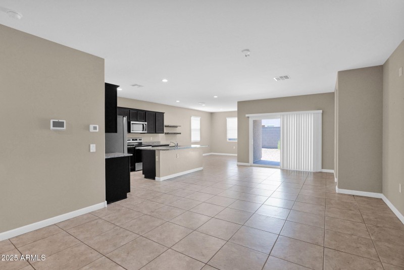 18-web-or-mls-P1246229