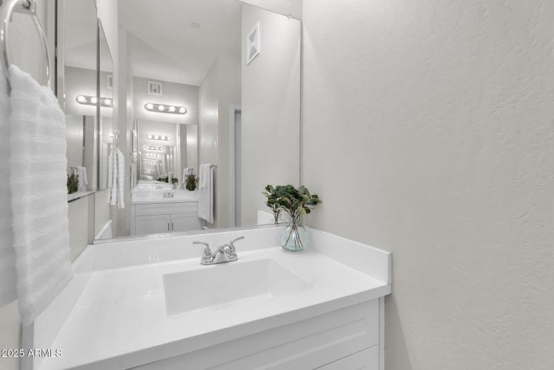 23-web-or-mls-Gilbert-25