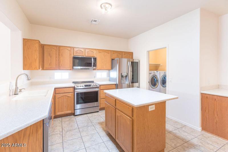 2714StonehengeDrive-35