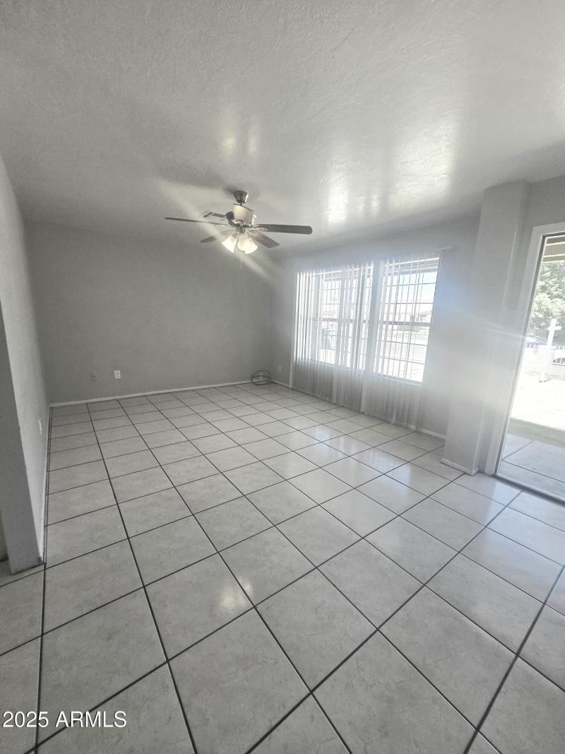 216f6ea8-6c74-4962-9e30-ca4a0dc57ff9