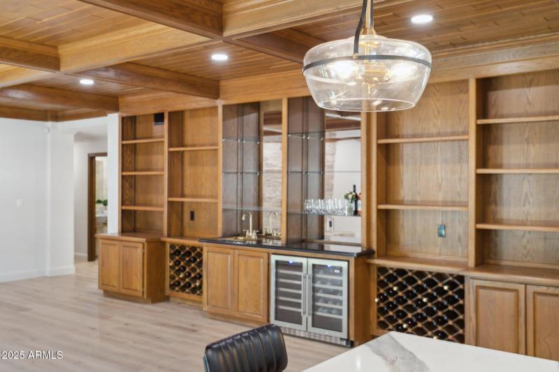 23-web-or-mls-230-w-morten-ave