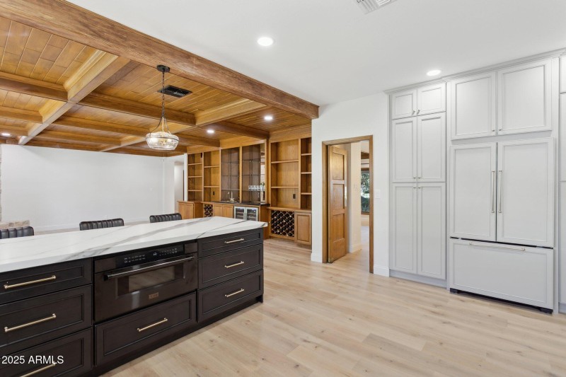 26-web-or-mls-230-w-morten-ave