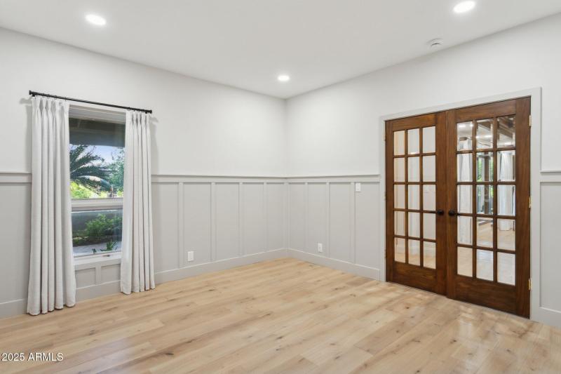 45-web-or-mls-230-w-morten-ave