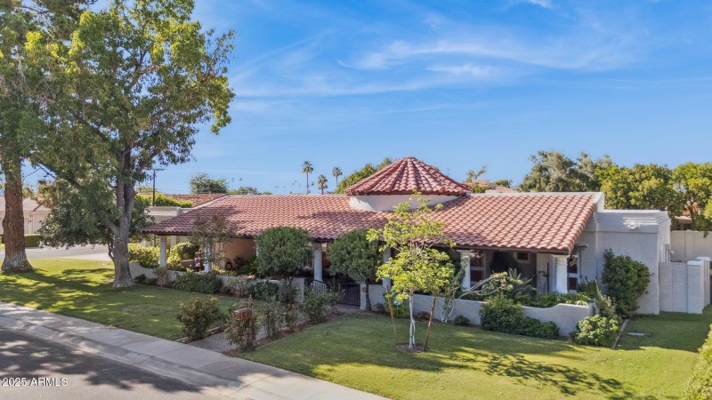 60-web-or-mls-230-w-morten-ave