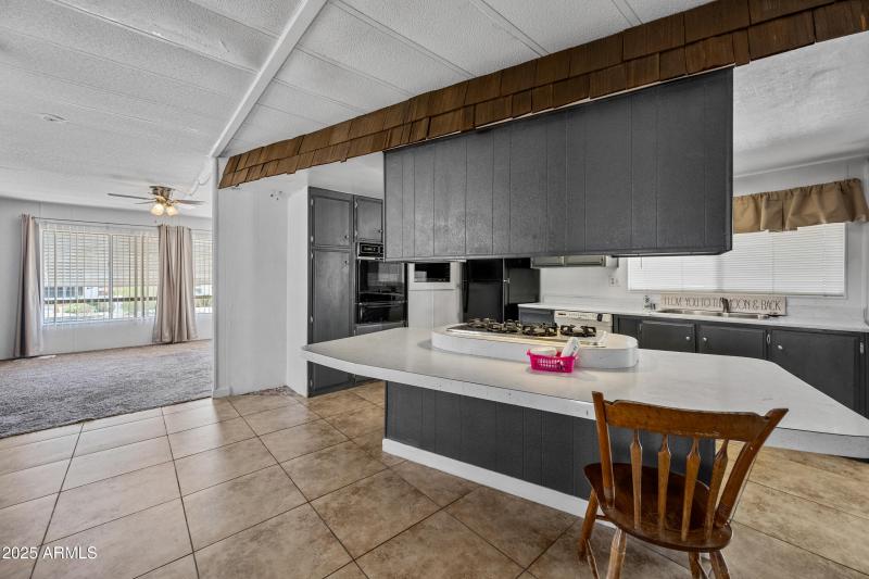 12-2650WUHD85-ocupix