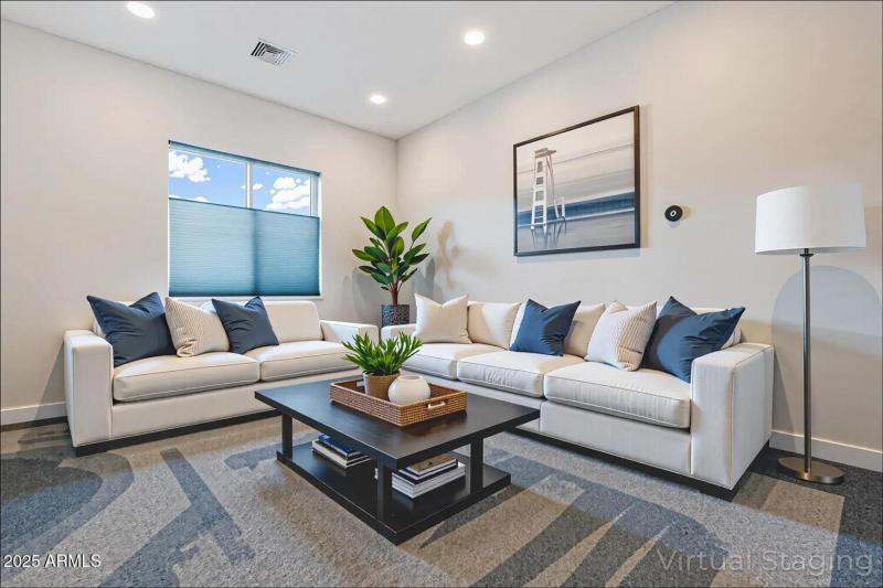 5-A7406490 - Living Room