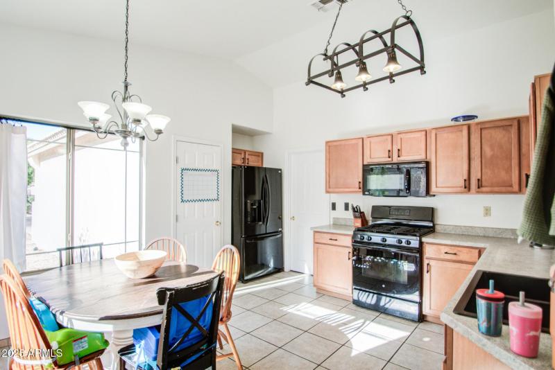 KITCHEN 1