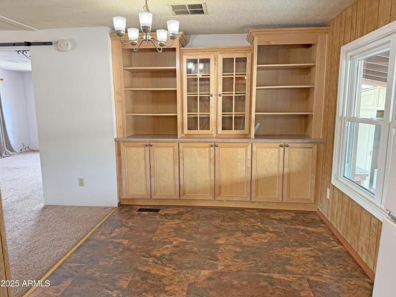 10 Dinning area from kitchen