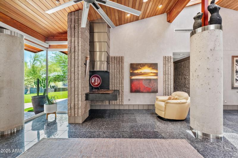 Main House: Living Room