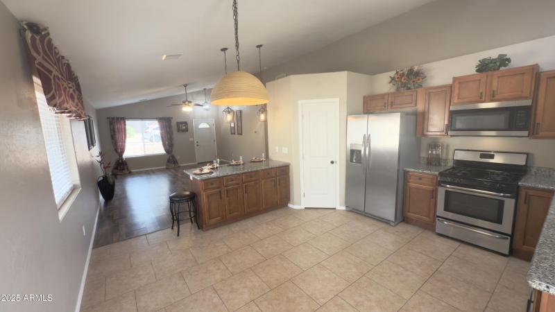 Upgraded kitchen cabinets