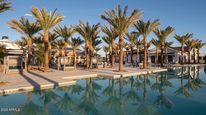 Sterling_Grove_Clubhouse_Pool_2302_conve