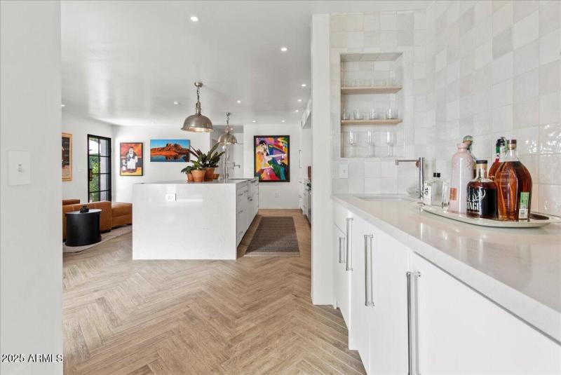 08-4843 N 72nd Way 06