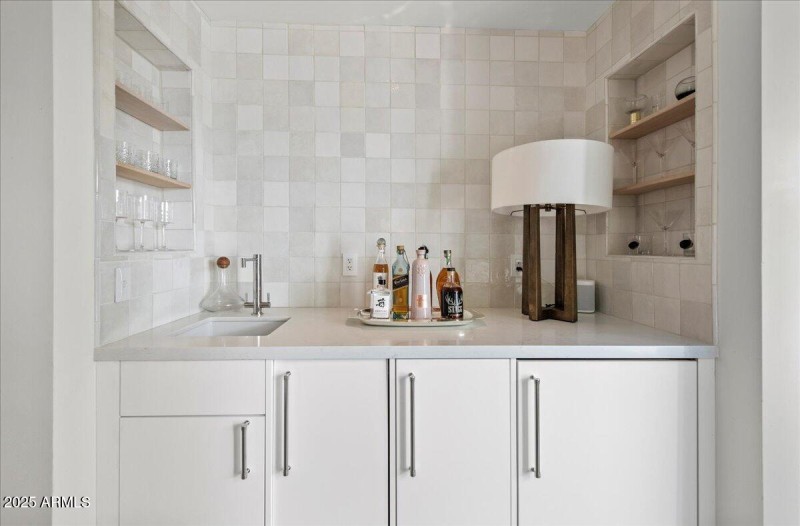 09-4843 N 72nd Way 07